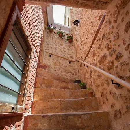 Door Apartment *